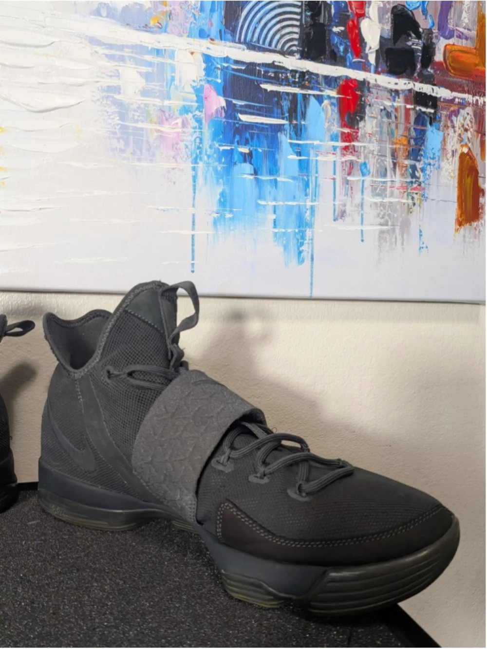 Nike LeBron 14 Shoes Mens Size 13 Black Mesh Mid Top Basketball Sneakers